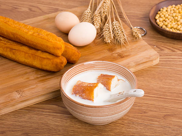 soybean milk & fried fritters.jpg